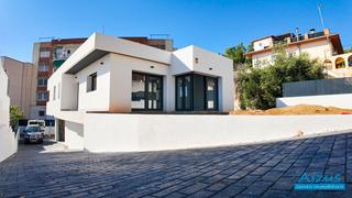 Chalet  Carrer d'àngel guimerà. Chalet a estrenar en montflorit