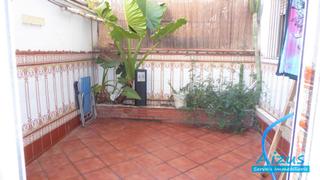 Piso  Carrer monturiol. Bajos en venta con patio de 12 m2 en ripollet