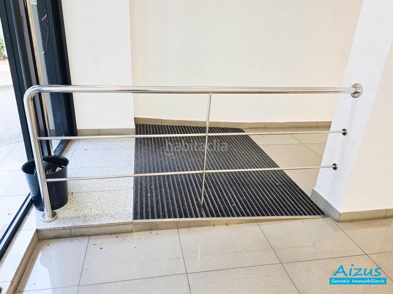 Foto 02bddfb1-5e72-4322-b2e5-33d3993e4c42. Location local commercial dans Can Mas Ripollet