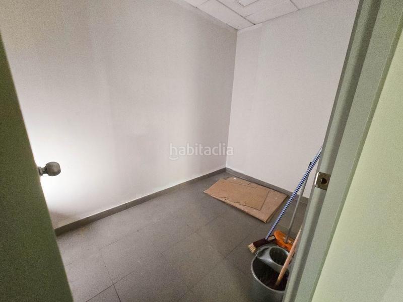 Foto 7df19e44-cd09-45bd-93fd-86d5d7ca0c54. Location local commercial dans Can Mas Ripollet