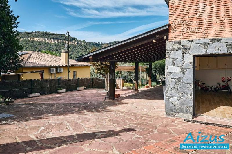 Foto 07d72a63-fabb-4ea5-b55c-c193f75eea7c. Casa amb xemeneia calefacció aparcament piscina a Seva