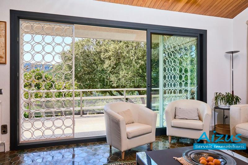 Foto 1232fda5-51e1-4dd1-b6cc-4777167a8099. Casa amb xemeneia calefacció aparcament piscina a Seva