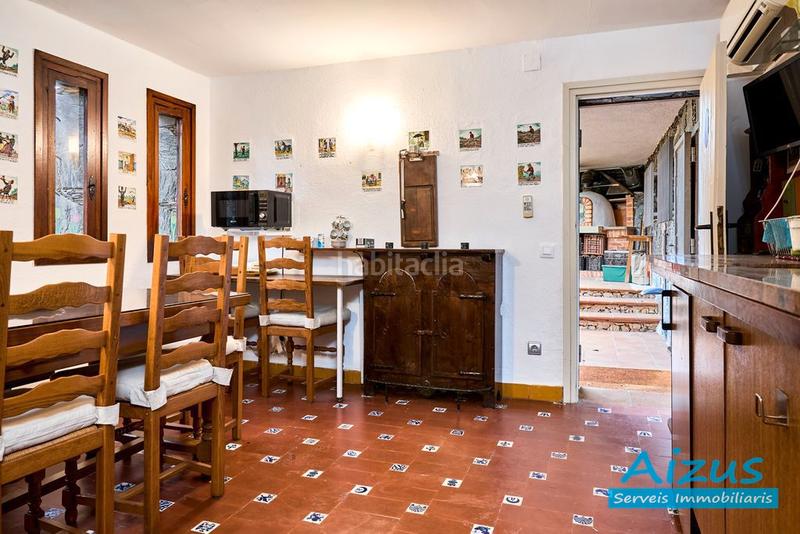 Foto 340e59ff-ace0-4cca-b350-8f967460e8dd. Casa amb xemeneia calefacció aparcament piscina a Seva