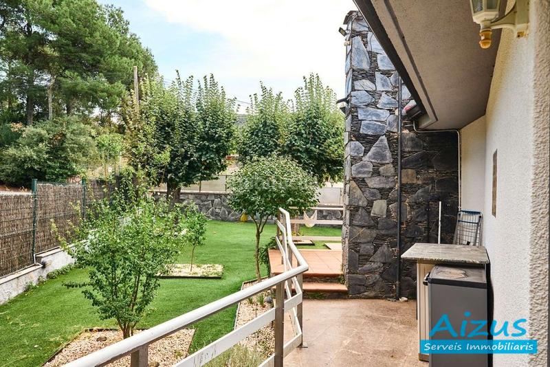 Foto 57f77f2c-04d9-464e-885d-c6672dcc1074. Casa amb xemeneia calefacció aparcament piscina a Seva