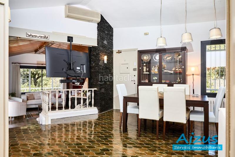 Foto 7b4aa5e5-03ea-4f03-afaf-d7f423f3e408. Casa amb xemeneia calefacció aparcament piscina a Seva