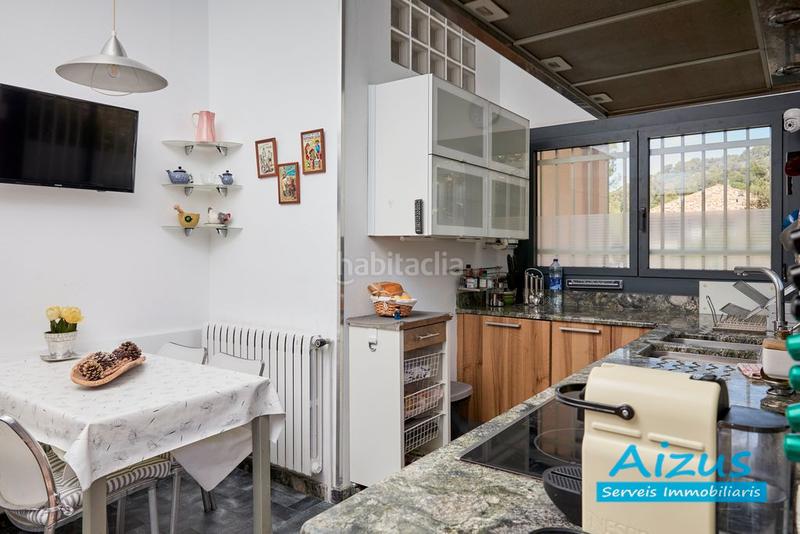 Foto abc0d382-2f4e-4587-9259-9fbc015ab956. Casa amb xemeneia calefacció aparcament piscina a Seva