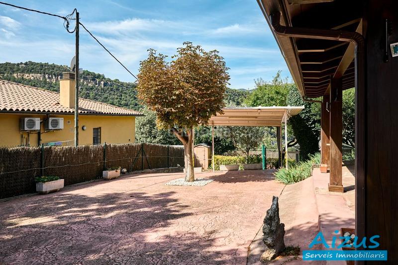 Foto b7dbb780-58c7-4c7d-8e6a-b1a129bea32c. Casa amb xemeneia calefacció aparcament piscina a Seva