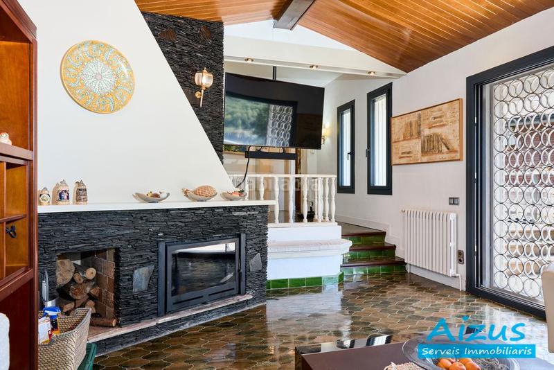 Foto f0e2d2e0-c2e9-4782-b2a8-9712d34b018d. Casa amb xemeneia calefacció aparcament piscina a Seva