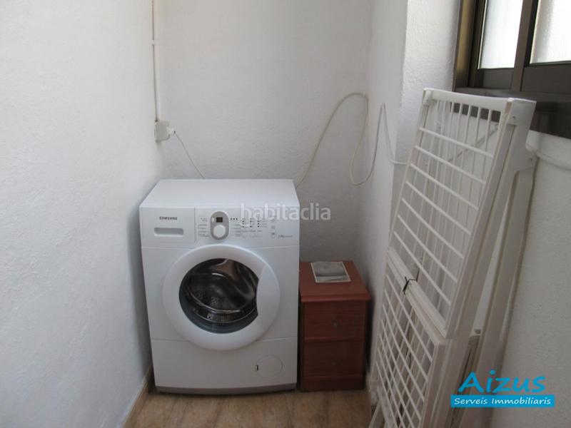 Foto 339eac20-fd06-46c2-a36d-c31704b6b074. Casa  esquinera en zona casco antiguo en Casc Antic Ripollet