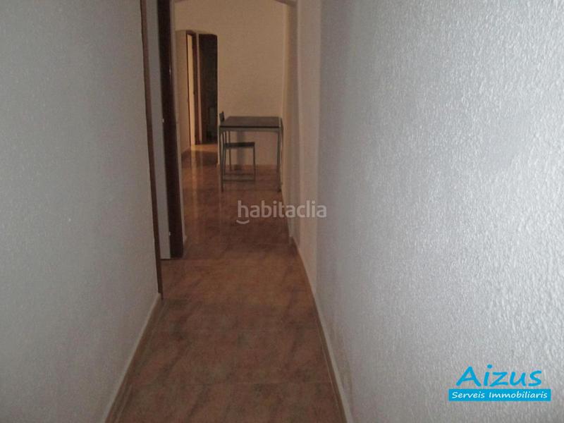 Foto a74bd966-50ad-443d-b604-647e8323e7ae. Casa  esquinera en zona casco antiguo en Casc Antic Ripollet