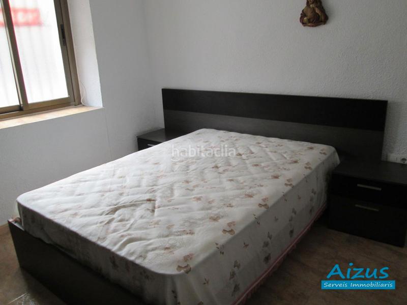 Foto bf0a93fd-3faa-472e-a332-3f1b00c2a201. Casa  esquinera en zona casco antiguo en Casc Antic Ripollet