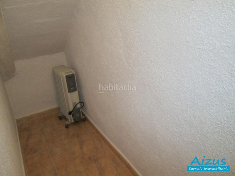 Foto c6a8d15a-0a66-40e0-a84e-410e0018e217. Casa  esquinera en zona casco antiguo en Casc Antic Ripollet