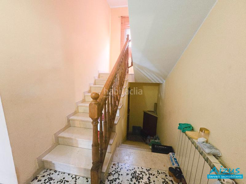 Foto 5f0c0531-6ad3-4554-8eb3-cbcb98d03725. Casa amb xemeneia a Corbera de Llobregat