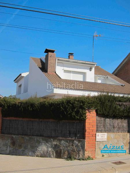 Foto e5dbb4df-dbcd-4c4a-91dc-0bfa5662aed1. Casa amb xemeneia calefacció aparcament piscina a Rubí