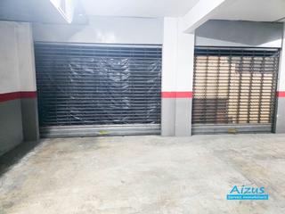 Parking coche en Can Mas