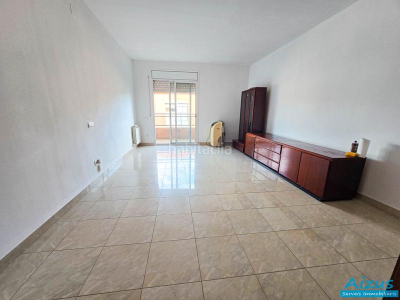 Foto 5e2260dd-0b6f-4f18-bf28-d8ee9999979a. Etagenwohnung mit heizung parking in Can Mas Ripollet