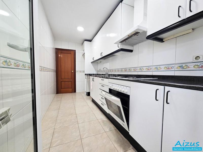 Foto 76e80356-dafc-4420-b610-2d6823e336bc. Etagenwohnung mit heizung parking in Can Mas Ripollet