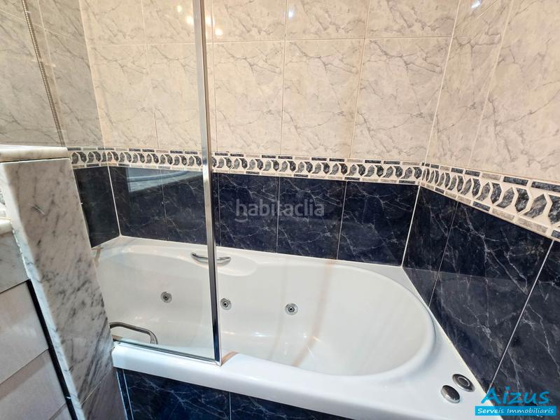 Foto 9a71b485-f0b3-408b-ab07-c0bb698f6d6e. Etagenwohnung mit heizung parking in Can Mas Ripollet