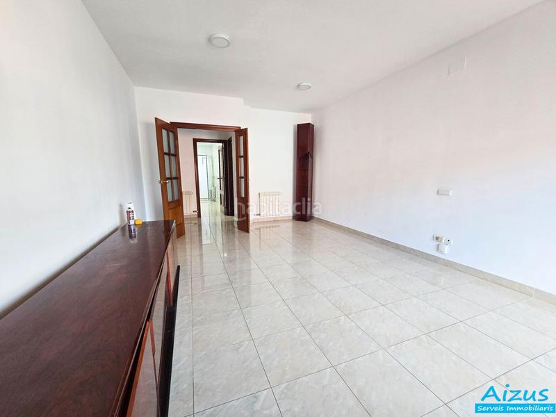 Foto ed5e702a-d85f-4331-9d15-3796544f63a7. Etagenwohnung mit heizung parking in Can Mas Ripollet