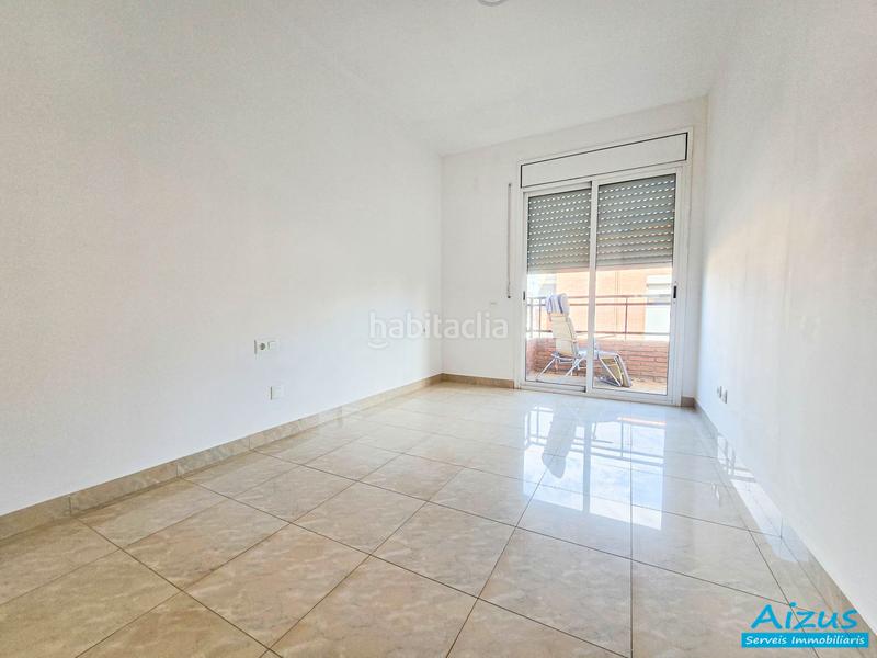 Foto f7b4ccf2-1943-4bb5-b03c-c745a33ba1aa. Etagenwohnung mit heizung parking in Can Mas Ripollet