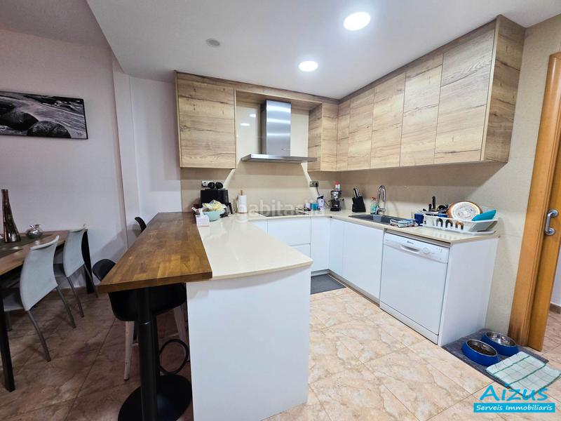 Foto 636d8174-ab15-4ddc-90a5-abef078677d3. Dúplex  con terraza en el casco antiguo en Casc Antic Ripollet