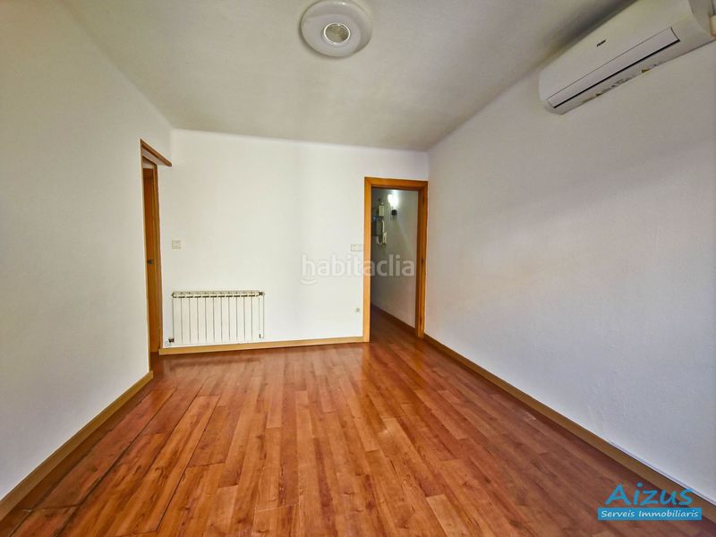 Foto b2fcbbb9-840a-420f-8346-3516479fa631. Pis amb calefacció a Centre Ripollet