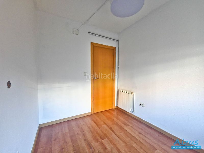 Foto d8740431-4f3f-45eb-9fcf-f7cd6b381cec. Pis amb calefacció a Centre Ripollet