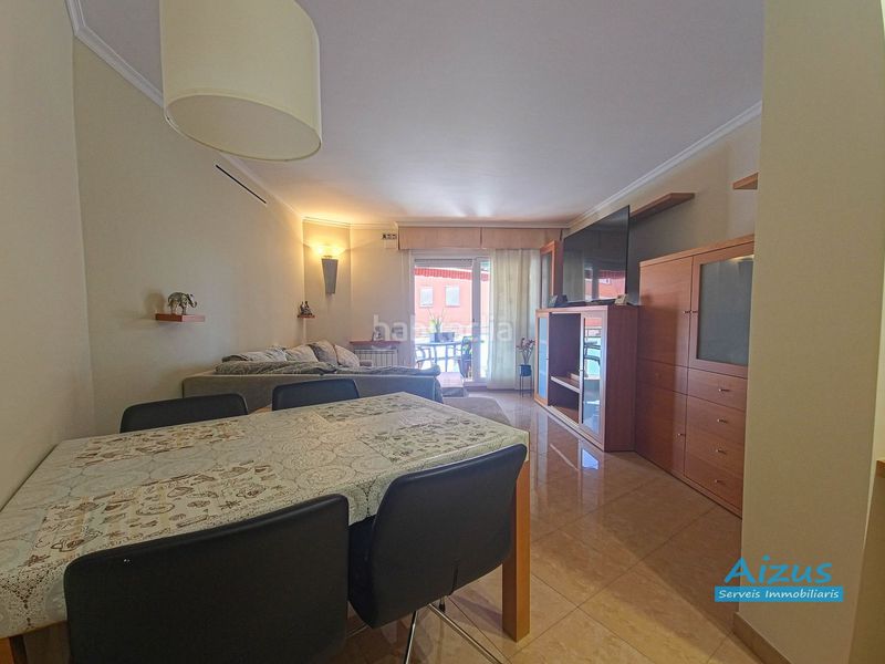 Foto 133b8adb-2215-4ce8-83ad-6f0a06688457. Pis amb calefacció aparcament piscina a Can Clos-Pinetons Ripollet