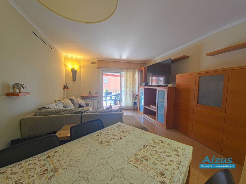 Foto a05502bd-d35c-4e80-b84a-6bc2c1499ae5. Pis amb calefacció aparcament piscina a Can Clos-Pinetons Ripollet