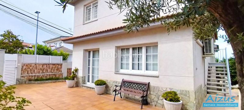 Foto 24f02172-e625-4e65-afe2-d5ff191e53eb. Chalet casa a cuatro vientos ubicada en zona turonet con jardín privado en cerdanyola en Cerdanyola del Vallès