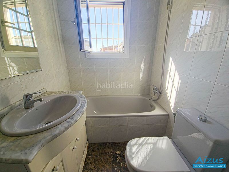 Foto 44815172-274b-44b6-8f1a-464e68e47b38. Chalet casa a cuatro vientos ubicada en zona turonet con jardín privado en cerdanyola en Cerdanyola del Vallès
