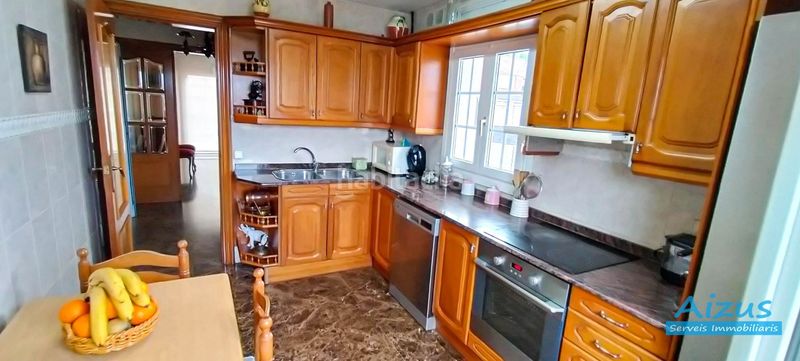 Foto 46b1e9e1-cc6a-441a-95a6-a0674bd77ac8. Chalet casa a cuatro vientos ubicada en zona turonet con jardín privado en cerdanyola en Cerdanyola del Vallès