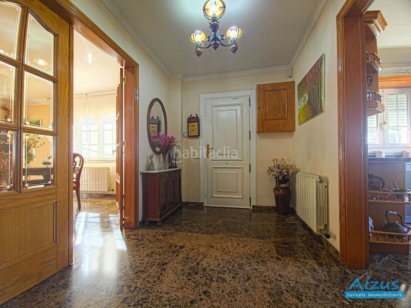 Foto 48622665-5ab4-45d3-bf16-4baafabb1221. Chalet casa a cuatro vientos ubicada en zona turonet con jardín privado en cerdanyola en Cerdanyola del Vallès