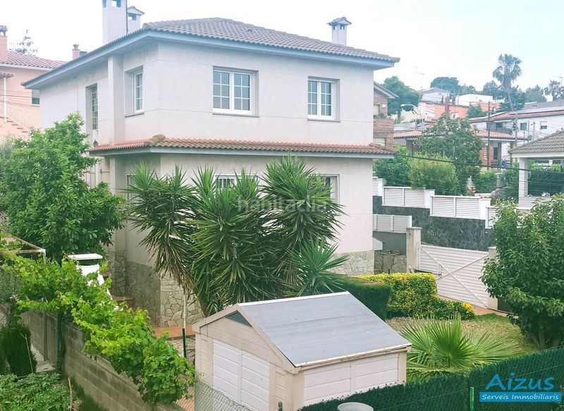 Foto d944bcd2-8e0b-4aaf-9643-72d324dff6ba. Chalet casa a cuatro vientos ubicada en zona turonet con jardín privado en cerdanyola en Cerdanyola del Vallès