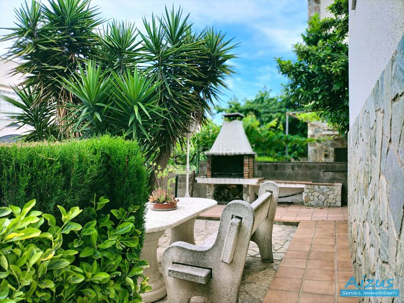 Foto ebab19da-f311-4372-8fce-0616f162c9a5. Chalet casa a cuatro vientos ubicada en zona turonet con jardín privado en cerdanyola en Cerdanyola del Vallès
