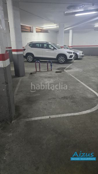 Foto 8a15a98f-7ff3-450c-a0c1-6a552e16f990. Aparcament cotxe a Casc Antic Ripollet