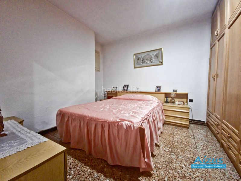 Foto 1be29b69-7ccb-4826-bdeb-e9d439db029a. Casa amb calefacció a Can Clos-Pinetons Ripollet