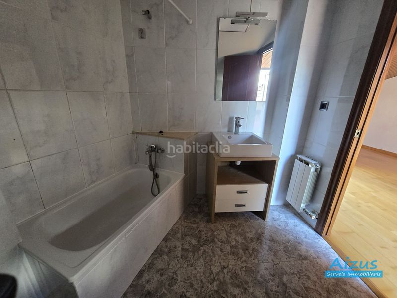 Foto 8097c279-d174-4b3f-a395-a296734034ee. Dúplex amb piscina a Ca n´Oriol Rubí