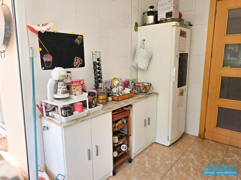 Foto 3c74e6c6-a604-44b0-a145-ba9aea0bb527. Casa amb xemeneia aparcament a Santa Susanna