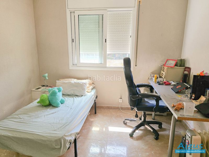 Foto a522c39c-5617-4775-b871-15c1dc047728. Casa amb xemeneia aparcament a Santa Susanna
