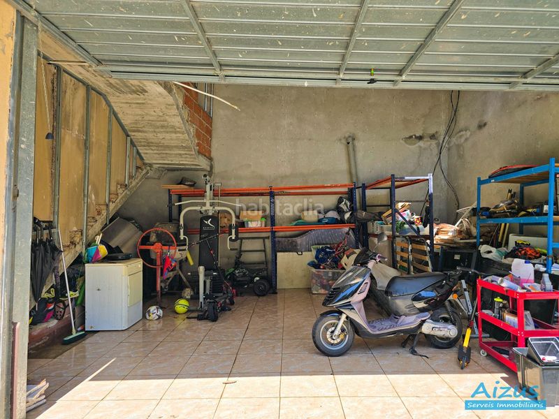 Foto f14c8ef2-4a9b-4f9a-a143-9d29a6e561b7. Casa amb xemeneia aparcament a Santa Susanna