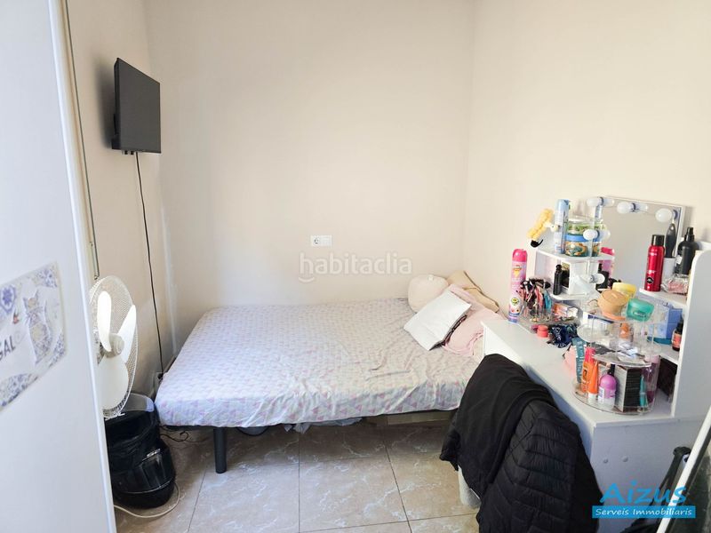 Foto f441f35b-e8d8-4188-8723-7e5dce14a40f. Casa amb xemeneia aparcament a Santa Susanna