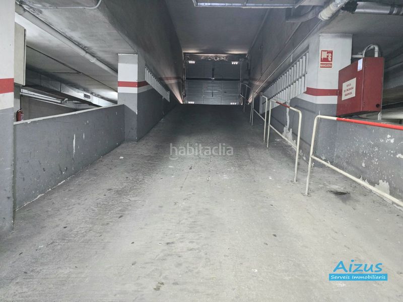 Foto 7b61ada1-0b1d-499e-bdce-847ea1e152e6. Parking voiture dans Ajuntament-Maragall Ripollet