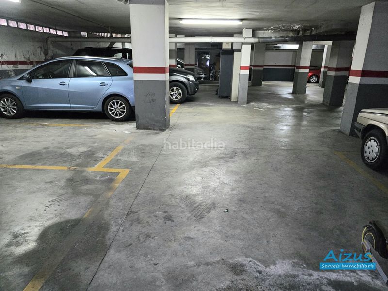 Foto b7d051e1-bbec-46c2-b883-b90855e43f3b. Parking voiture dans Ajuntament-Maragall Ripollet