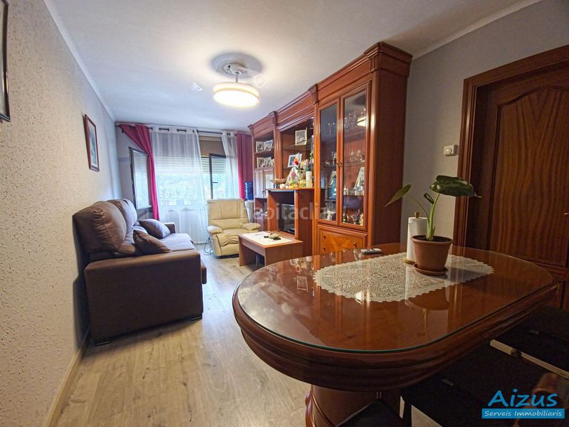 Foto 2498b08f-7d60-4032-bfab-9285e1574474. Flat with heating in Ajuntament-Maragall Ripollet