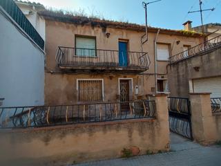 Casa adossada  Carrer de baix. Oportunidad casa adosada a reformar