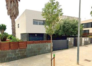 Casa aparellada a Can Quirze. Vivienda con piscina y vistas al mar (urb. can quirze - matar)