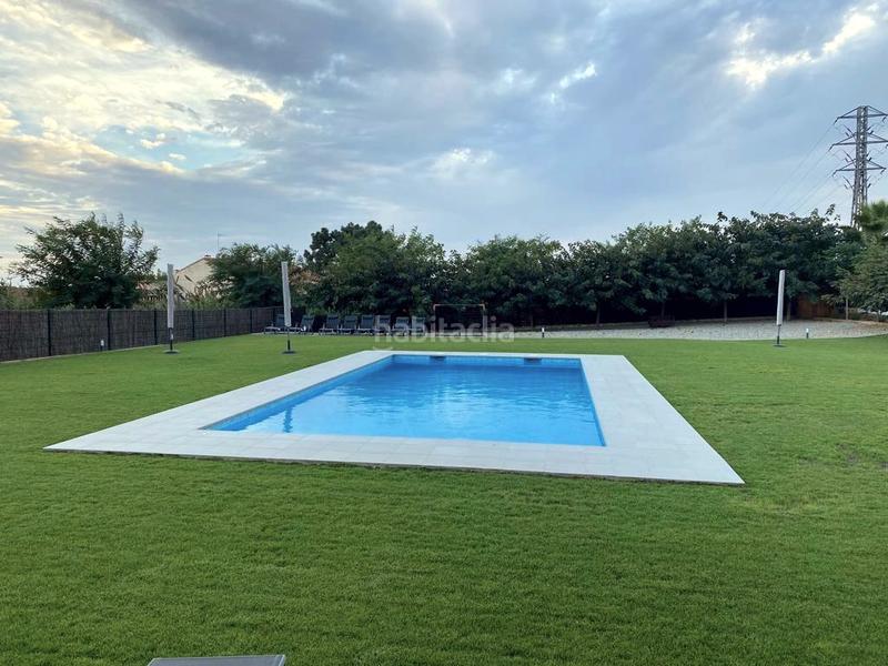 Foto fcd915f3-bc07-4494-8673-91af71a37c49. Doppelhaus mit kamin heizung parking pool in Can Quirze Mataró