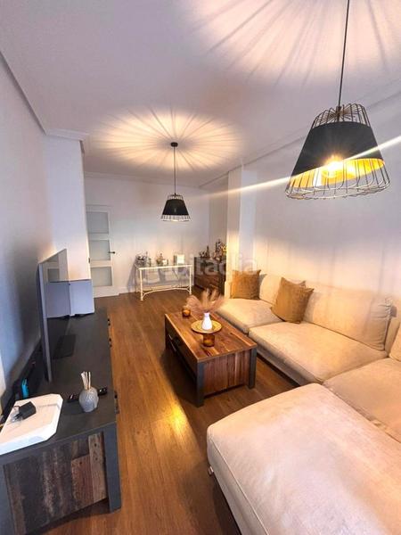 Foto c2f64a35-9b5d-43cf-83eb-fd7e327121cb. Pis a La Estación Badajoz