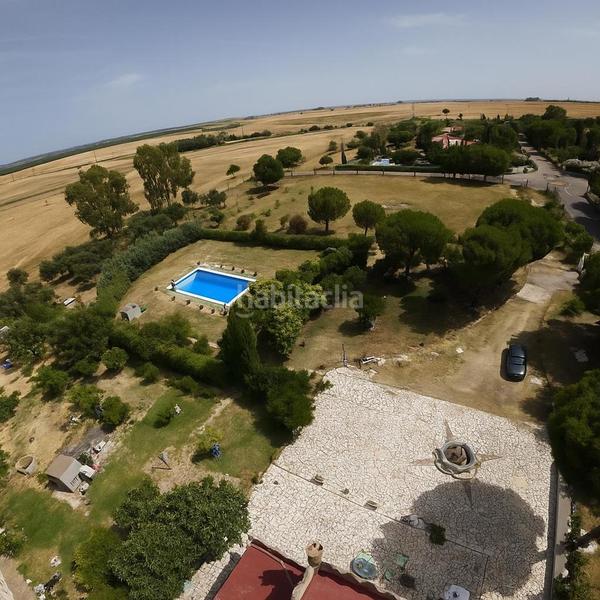 Foto e1c4add3-feb8-4e8d-b14f-69286cae2459. Masia a Avenida Elvas Badajoz